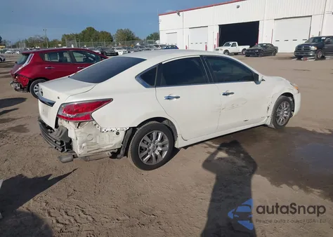 2015 Nissan Altima 2.5 S z USA, uszkodzony, nr VIN 1N4AL3AP3FC478242